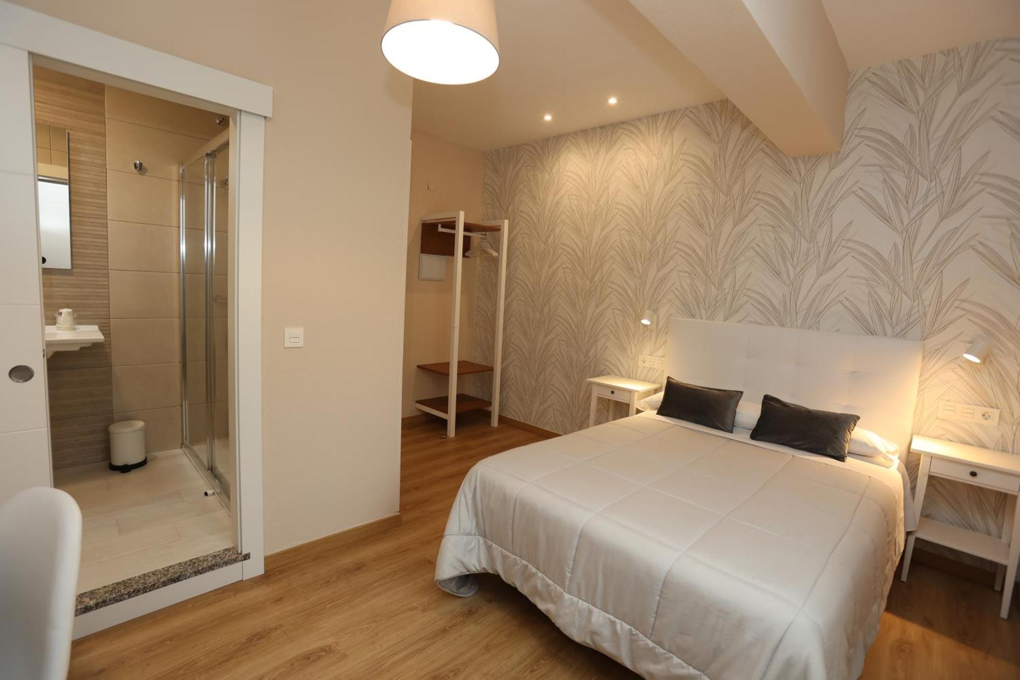 Hotel Ros Mary Ribadeo Buitenkant foto